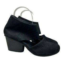 WALK by Anat Dahari Closed Toe Black Nubuck Leather Handmade Booties 40 / 9